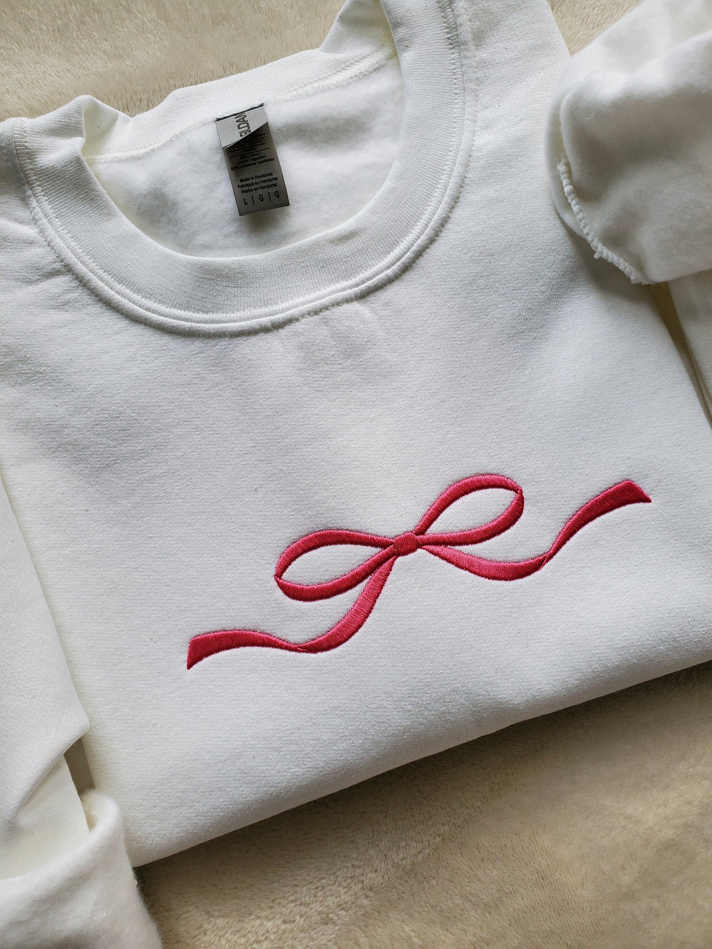 Embroidered Bow Ribbon Sweatshirt