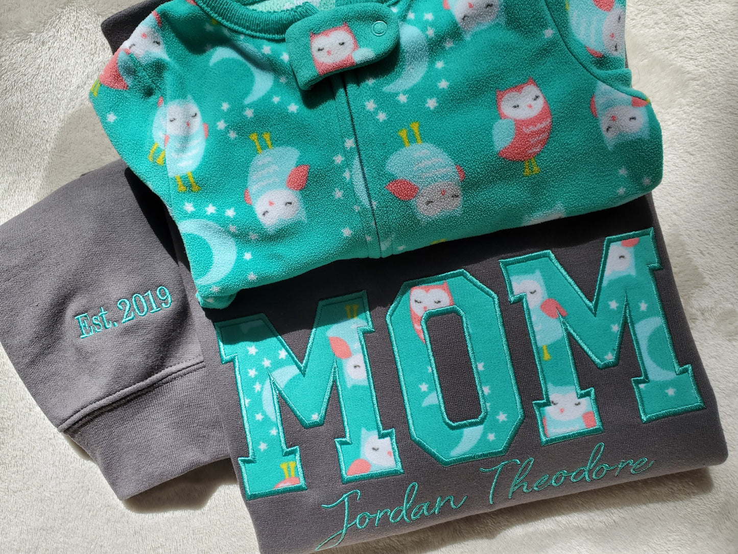 Custom Embroidered MOM Sweatshirt Made With Baby keepsake Outfit, Personalized Applique Sweatshirt, Memory Gift for Mom or Dad